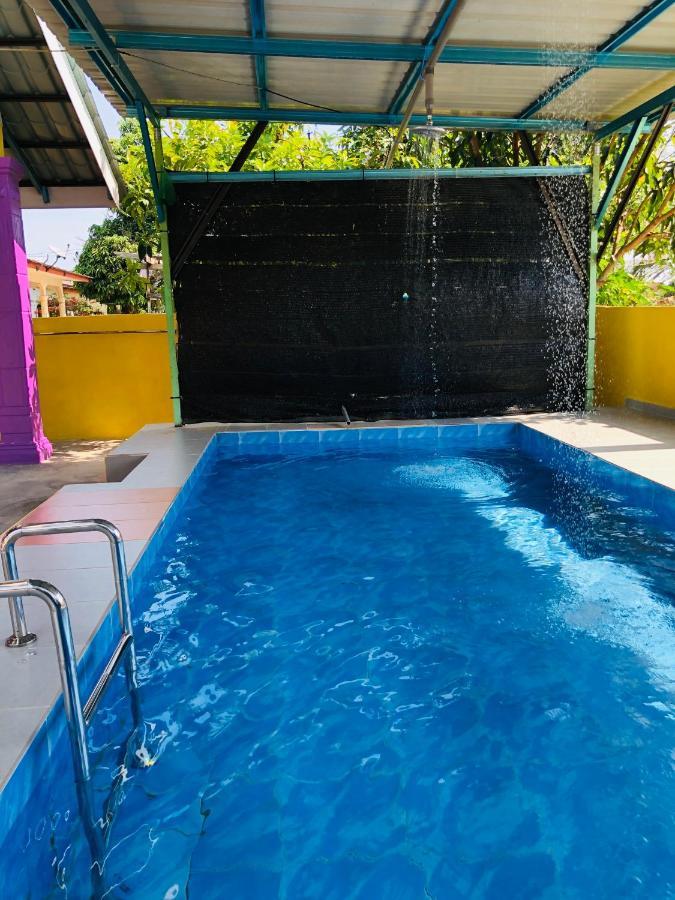 Homestay Tok Abah Dalam Rhu Pasir Puteh Exterior foto